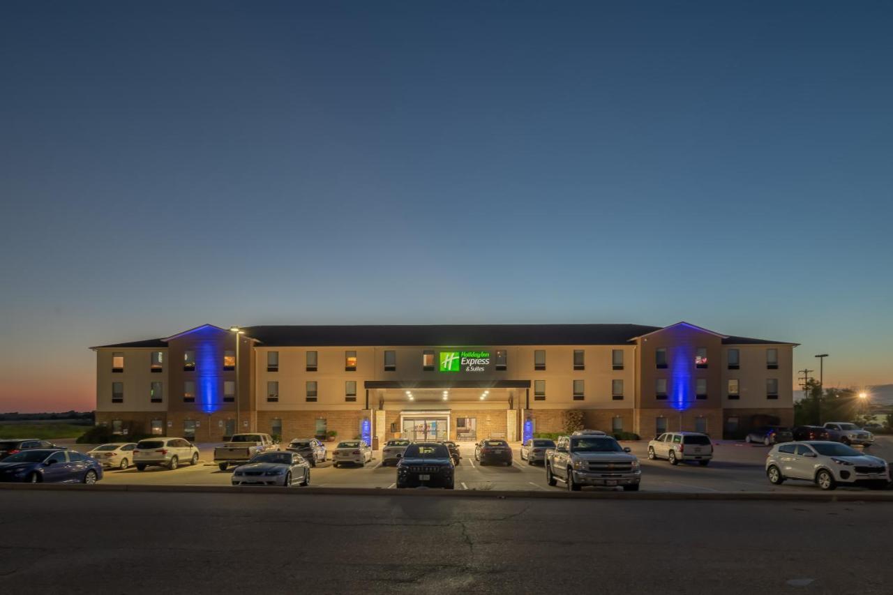 Holiday Inn Express & Suites N Waco Area - West By Ihg Екстериор снимка
