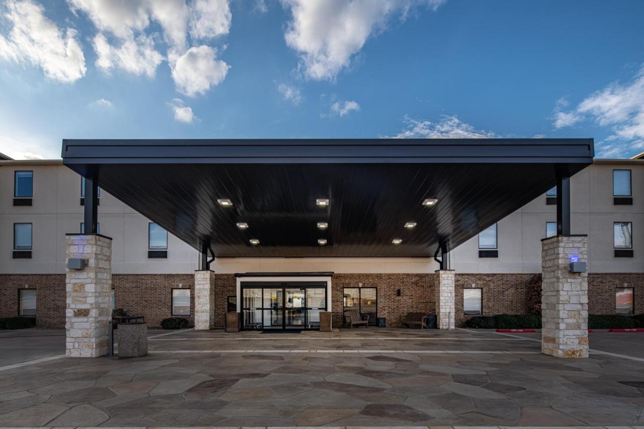 Holiday Inn Express & Suites N Waco Area - West By Ihg Екстериор снимка