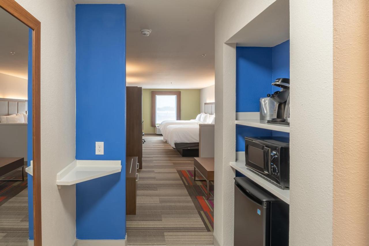 Holiday Inn Express & Suites N Waco Area - West By Ihg Екстериор снимка