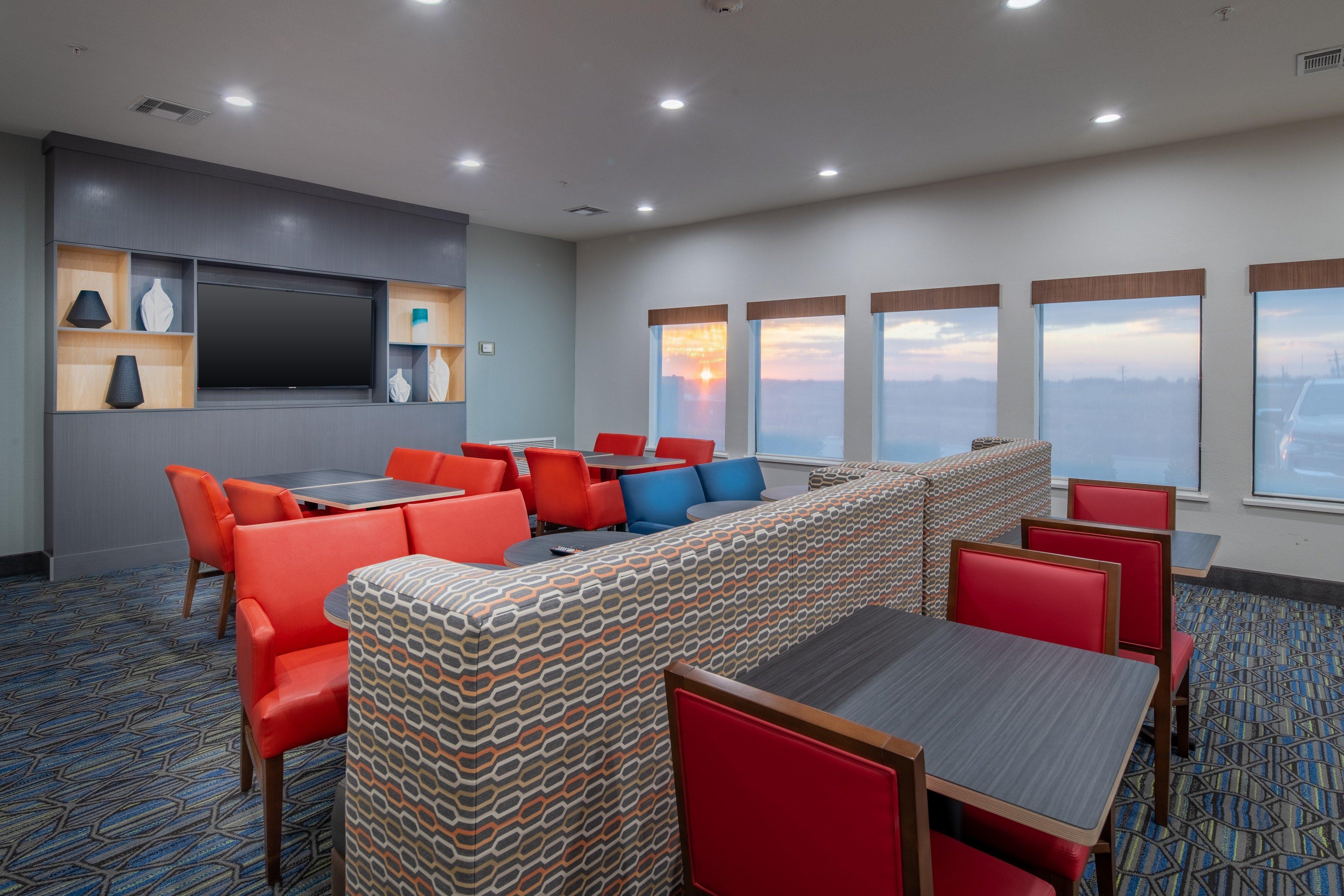 Holiday Inn Express & Suites N Waco Area - West By Ihg Екстериор снимка